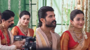 Vijay Deverakonda Rashmika : సత్యనారాయణ స్వామి వ్రతంలో విజయ్ రష్మిక.. ఊరందరికి భోజనాలు పెట్టిన రౌడీ..