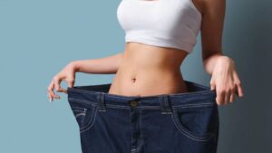 Health Tips: ఈ ఒక్క గ్లాసు నీళ్లు పొట్టలో కొవ్వును ఐస్‌లా కరిగిస్తుంది.. వద్దన్నా కేజీలు కేజీలు తగ్గిపోతారు