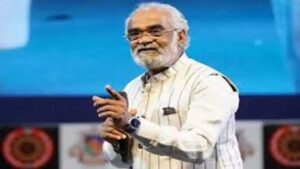 Success Story: ఊరి నుంచి రూ.12 అప్పు చేసి వచ్చాడు.. నేడు రూ. 15 వేల కోట్లకు అధిపతి..
