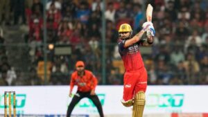 Virat Kohli: ఆకాశమే హద్దుగా కోహ్లీ రికార్డుల వేట.. ఐపీఎల్‌లో ఈ ఘనత సాధించిన ఏకైక ప్లేయర్‌ విరాట్..
