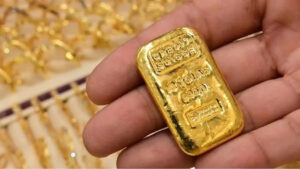 Gold rate: మహిళలకు అదిరిపోయే న్యూస్.. తగ్గిన బంగారం ధరలు