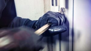 Robbery: బిగ్ షాక్.. శ్రీ చైతన్య కాలేజీలో దొంగతనం..