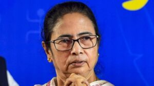 TMC: మమతా పార్టీకి వరుస దెబ్బలు.. టీఎంసీ కీలక నేత సంచలన నిర్ణయం