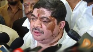 Ponnam Prabhakar : రాజకీయాల్లో హుందాతనం ముఖ్యం.. భౌతిక దాడులపై మంత్రి పొన్నం ప్రభాకర్ ఆగ్రహం