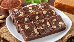Ragi Burfi Recipe: ఎముకలకు బలం.. రక్తహీనతకు చెక్.. వంటరాని వాళ్లు కూడా ఈజీగా చేసుకునే హెల్తీ స్వీట్!