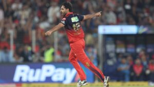 Bhuvneshwar Kumar Record: దూసుకెళ్తున్న స్వింగ్ మాస్టర్ భువనేశ్వర్‌.. జస్ప్రీత్ బుమ్రా రికార్డు బ్రేక్!