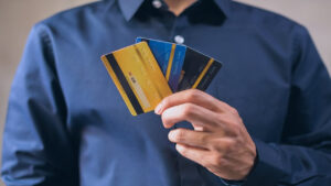 Debit Card: ఐసీఐసీఐ కస్టమర్లకు బ్యాడ్‌న్యూస్.. జూన్ 1 నుంచి ఛార్జీల బాదుడు.. అవి వాడేవారికి షాకే..