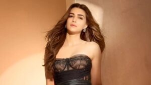 Kriti Sanon: మేమూ సమానంగా కష్టపడుతున్నాం.. హీరోలపై కృతి సనన్ ఫైర్!