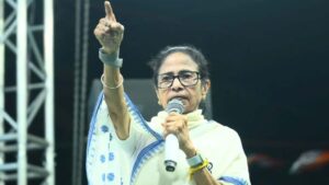 Mamata Banerjee: రాజకీయ అహంకారానికి పేదలే మూల్యం చెల్లిస్తున్నారు.. బెంగాల్‌లో బుల్డోజర్ చర్యలపై మమతా ఫైర్