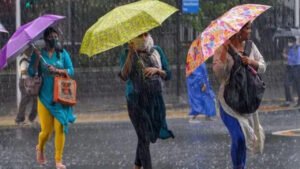Weather Report: ఏపీ, తెలంగాణలో భారీ వర్షాలు.. ఈ జిల్లాలకు ఆరెంజ్ అలర్ట్.. పిడుగుపాటు హెచ్చరికలు జారీ..