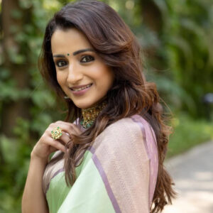 Trisha : ఆ హీరోను చూసి చాలా గిల్టీగా ఫీలయ్యా.. అతడంటే చాలా ఇష్టం.. హీరోయిన్ త్రిష కామెంట్స్..