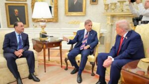 Trump: భారత్ దెబ్బకు భయపడి అమెరికా కాళ్లబేరానికి పాక్.. ఆపరేషన్ సిందూర్ సీజ్‌ఫైర్‌పై ట్రంప్ సంచలన ప్రకటన..