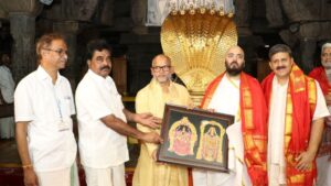 Anant Ambani: టీటీడీకి రూ.27.5 కోట్ల భారీ విరాళం.. 50 మంది డ్రైవర్లు, ఛార్జింగ్ స్టేషన్ కూడా!