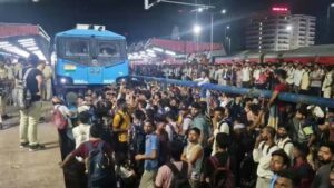 Bihar Police Exam Chaos: పరీక్ష రోజున రైళ్లు ఆలస్యం.. ఆగ్రహంతో రాళ్ల దాడికి దిగిన కానిస్టేబుల్ అభ్యర్థులు