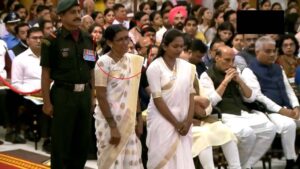 Kirti Chakra: అమరవీరుడు సిపాయి జంజాల్ ప్రవీణ్ ప్రభాకర్‌కు ‘కీర్తి చక్ర’ ప్రదానం.. రాష్ట్రపతి దగ్గర వెక్కి వెక్కి ఏడ్చిన తల్లి