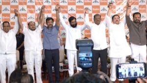 Maharashtra: ఉద్ధవ్ ఠాక్రేకు భారీ షాక్.. షిండే గూటికి చేరిన ఆరుగురు ఎంపీలు