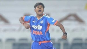 T20 World Cup: ‘కూతురి కల కోసం నగలు అమ్మిన తల్లి’.. ఇండియన్ ప్లేయర్ కళ్లలో మెరిసిన భావోద్వేగపు సంతకం..