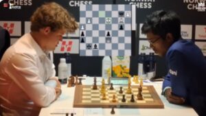 Praggnanandhaa Beat Magnus Carlsen: ఒకే టోర్నీలో రెండుసార్లు.! ప్రపంచ నెం.1 కార్ల్‌సెన్‌కు మరో ఓటమిని రుచి చూపిన ప్రజ్ఞానంద..