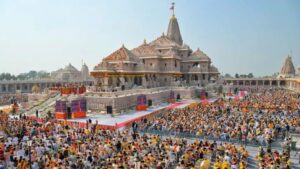 Ayodhya Ram Mandir: బ్యాంకులకు చేరిన రామాలయ కానుకల చోరీ కేసు.. ఎస్బీఐతో పాటు మరో 5 బ్యాంకులకు నోటీసులు!
