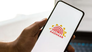 Aadhaar Card: ఆధార్ వాడేవారికి సూపర్ న్యూస్.. ఇకపై జిరాక్స్ అవసరం లేదు.. క్యూఆర్ కోడ్ ద్వారానే..