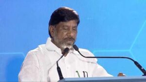 Bhatti Vikramarka : కేసీఆర్ అప్పులు కడుతూనే.. రైతులకు డబుల్ సాయం చేస్తున్నాం