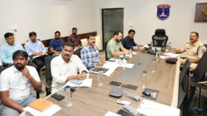 Monsoon Traffic Plan: సైబరాబాద్‌లో వర్షాకాల ట్రాఫిక్ కష్టాలకు చెక్.. సీపీ రమేష్ ఐపీఎస్ కీలక ఆదేశాలు!