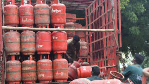 Gas Cylinder: గ్యాస్ కనెక్షన్లు ఉన్నవారికి కొత్త రూల్స్.. 30 రోజులే టైమ్.. కేంద్రం నిబంధనలు..