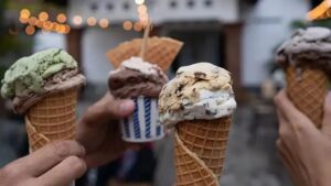 Ice Cream: వర్షాకాలంలో ఐస్‌క్రీమ్ సేఫేనా.. తినే ముందు ఈ 4 విషయాలు తప్పక తెలుసుకోండి!