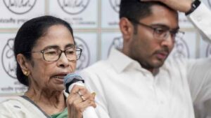 West Bengal: అర్ధరాత్రి అభిషేక్ ఇంట్లో హైడ్రామా.. మమతా బెనర్జీ ఉరుకులు పరుగులు..