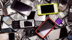 Old Phones: పనికిరావని పాత ఫోన్‌లను పడేస్తున్నారు.. ఆగండి.. వాటితో గూగుల్ ఏం చేస్తుందో తెలిస్తే..