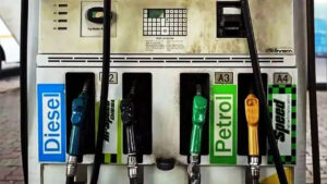Petrol Prices: ప్రతీ రూ.5 ఖర్చులో రూ.1 పెట్రోల్‌పైనే.. బయటకొచ్చిన ఖంగుతినే లెక్కలు..