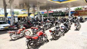 Petrol Diesel Purchase: కేంద్ర ప్రభుత్వం సంచలన నిర్ణయం.. ఇక వారికి బంకుల్లో నో పెట్రోల్, డీజిల్!