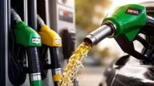 Petrol Prices: ఒక్కసారిగా పడిపోయిన ముడి చమరు ధరలు.. దేశంలో నేడు పెట్రోల్, డీజిల్ ధరలు ఎలా ఉన్నాయంటే..?