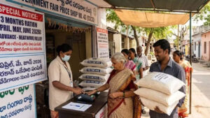 Ration Card: రేషన్ కార్డులు ఉన్నవారికి బ్యాడ్ న్యూస్.. ఇకపై 7 కేజీలే.. కీలక మార్పులకు శ్రీకారం..