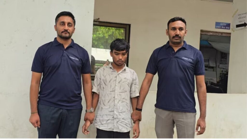 అరే ఎలారా.. 18 ఏళ్లకే రూ.64 కోట్లు కాజేసిన కర్రాడు.. ఎలా కొట్టేశాడో తెలిస్తే..