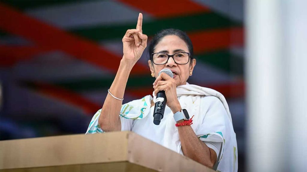 Mamata Banerjee: పార్టీ వీడేవారు జూలై 21లోగా వెళ్లిపోండి.. మమతా అల్టిమేటం..