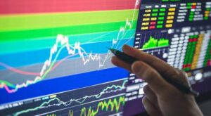 Stocks Double: రూ. లక్షకు రూ.2 లక్షలు.. రూ.3 లక్షలకు రూ.6 లక్షలు.. ఇలాంటి స్టాక్స్ మనం ఎలా మిస్సయామబ్బా..