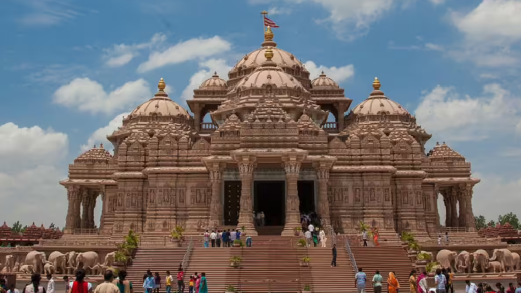 ఢిల్లీ గర్వకారణం… అక్షరధామ్ ఆలయం అద్భుత విశేషాలు!