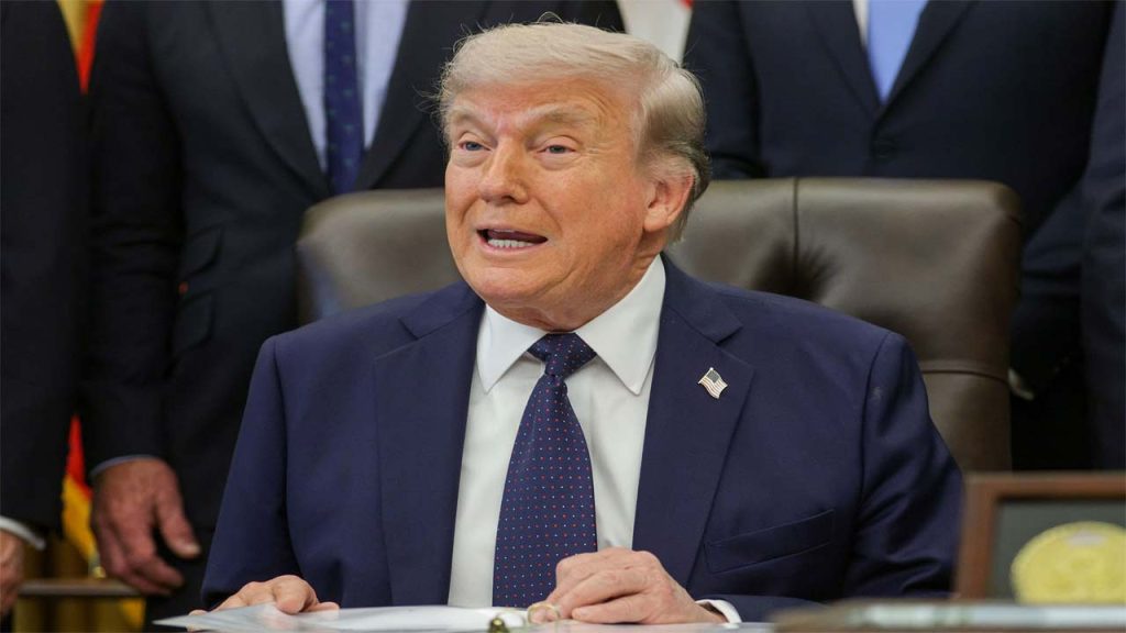 Donald Trump: డొనాల్డ్ ట్రంప్‌ను చంపిన వారికి 10 మిలియన్ డాలర్ల బహుమతి?.. ఇరాక్ సాయుధ గ్రూప్ సంచలన ప్రకటన