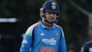 First Match: వైభవ్ కాదు.. చిన్న వయస్సులో అంతర్జాతీయ క్రికెట్‌లో అరంగేట్రం చేసింది ఎవరో తెలుసా..?