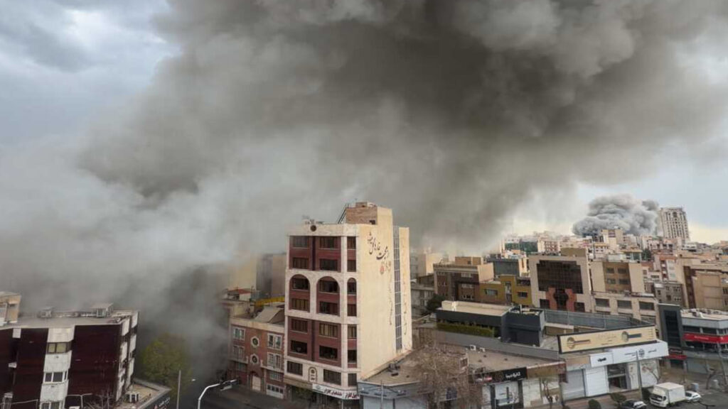 Iran War Updates: విజృంభించిన అమెరికా.. ఇరాన్‌కు చెందిన 140 ప్రదేశాలపై భీకర దాడులు..