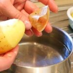 Kitchen Tips : వేడి ఆలూ తొక్క.. 10 సెకన్లలో ఊడిపోతుంది.! ఈ ట్రిక్ తెలుసా.?