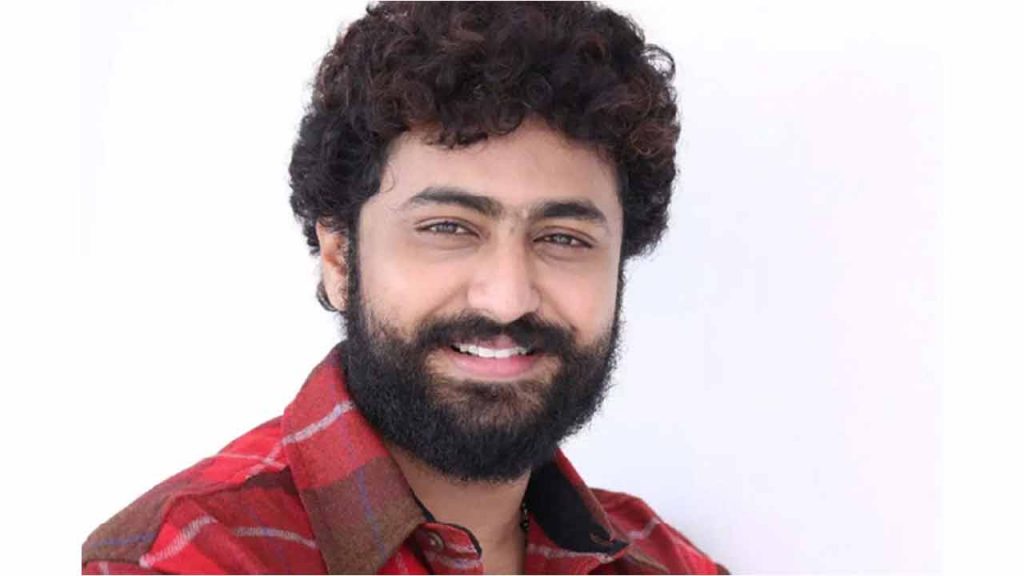 Dharma Mahesh : హీరో ఇంట్లోకి దూసుకెళ్లిన కారు
