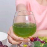 Natural Drinks : రక్తంలో యూరిక్ యాసిడ్ తగ్గాలంటే.. ఈ నాచురల్ డ్రింక్స్ తప్పక తాగండి