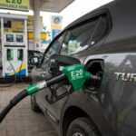 E20 Petrol: ఈ20 పెట్రోల్ వాడటం సేఫ్ కాదా..? కుండబద్దలు కొట్టినట్లు సమాధానం చెప్పిన కేంద్రం.. ఊహాగానాలపై క్లారిటీ..