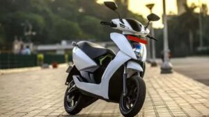 Ather, Ola, TVS: ఏథర్, ఓలా, టీవీఎస్.. టచ్‌స్క్రీన్‌లతో కూడిన అత్యంత చౌకైన 5 ఎలక్ట్రిక్ స్కూటర్లు.. ధర ఎంతంటే?
