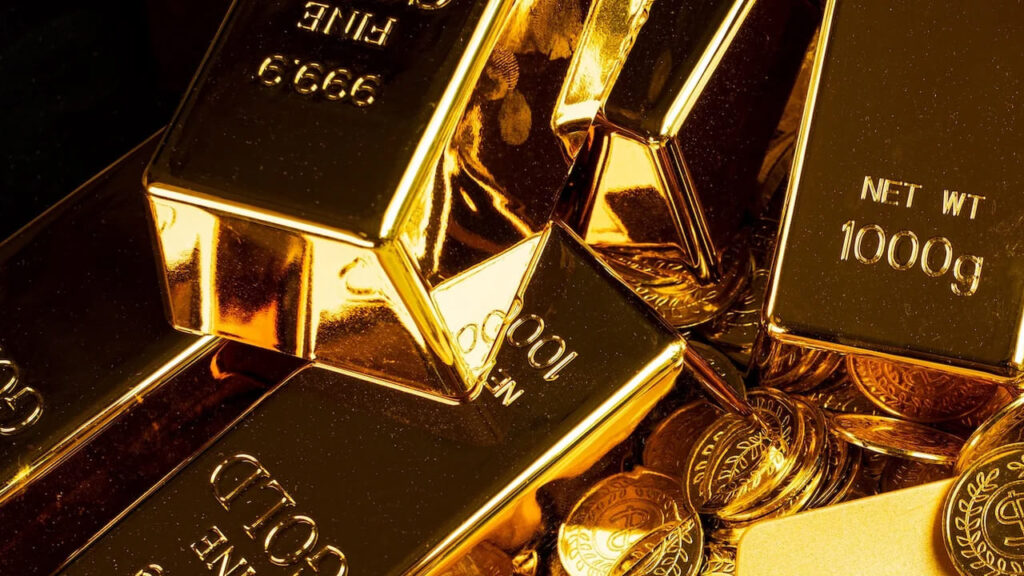 Gold Rates: ఒకేసారి పడిపోయిన బంగారం ధరలు.. గంటల్లోనే సీన్ రివర్స్.. ఇప్పుడు తులం ఎంతంటే..?