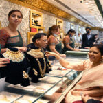 Gold Price: బంగారం, వెండి ధరలపై షాకింగ్‌ న్యూస్‌.. తగ్గినప్పుడు కొనడమే మంచిదంటున్న రాబర్ట్ కియోసాకి