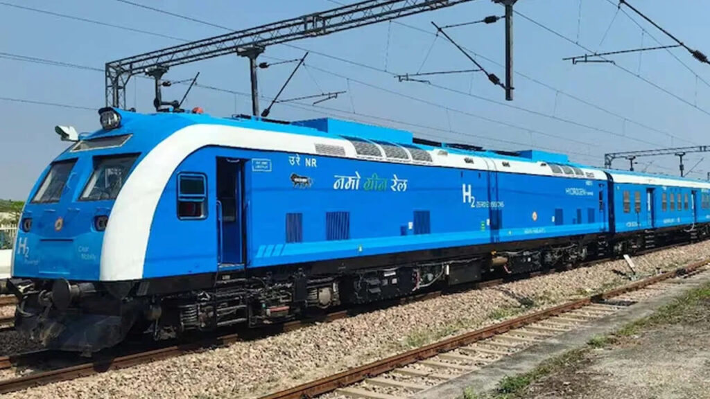 Hydrogen Train: దేశ చరిత్రలో సరికొత్త శకం.. తొలి హైడ్రోజన్ రైలు ప్రారంభం నేడే.. ఈ రూట్లో పరుగులు..