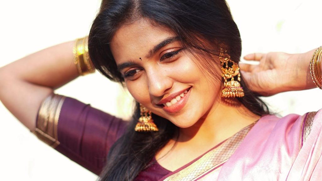 Mamitha Baiju: సౌత్ ఇండియాలో సునామీ.. 3 వారాల్లో 3 భాషల్లో భారీ రికార్డు!